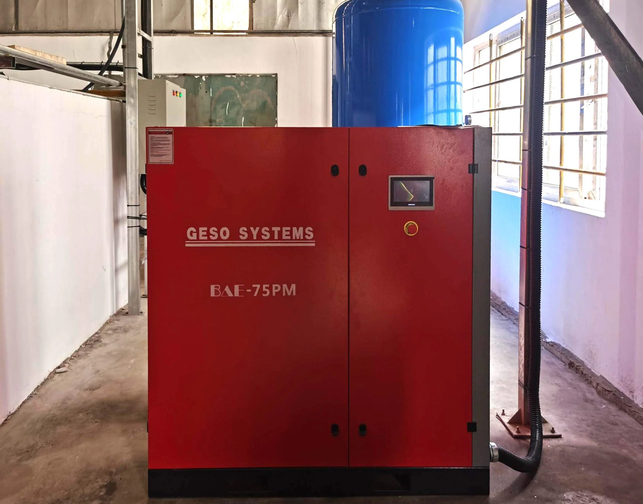 75kW Screw Compressor Magani don Masana'antar Sinadarai da Rubutu